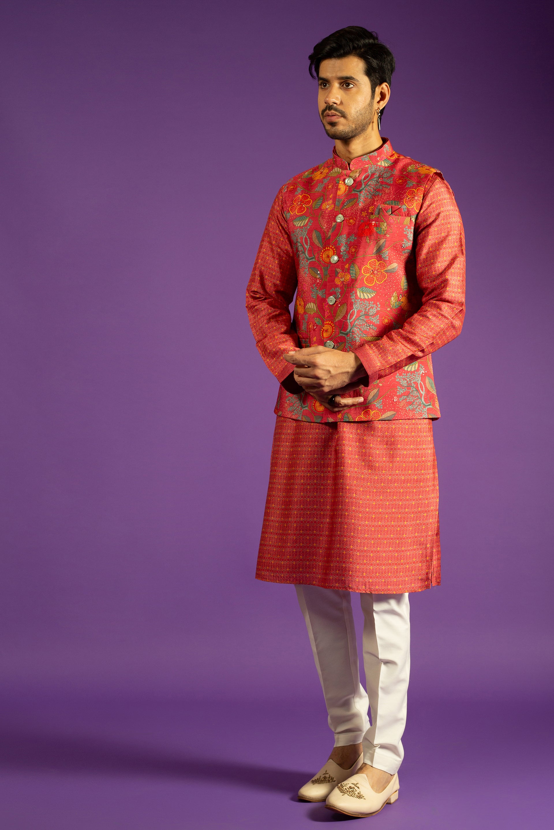 RED PRINTED RAW SILK KURTA JACKET SET WITH THREAD & MIRROR EMBROIDERY