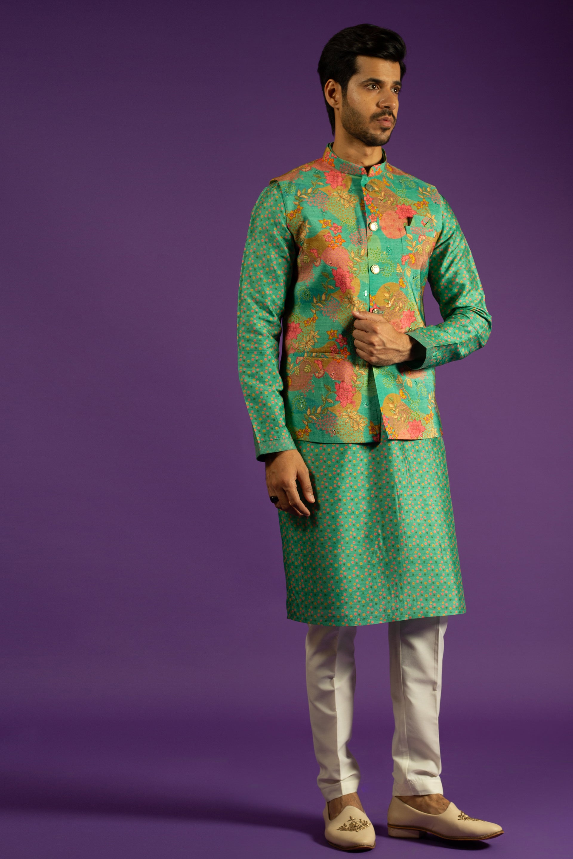 GREEN PRINTED RAW SILK KURTA JACKET SET WITH THREAD & MIRROR EMBROIDERY