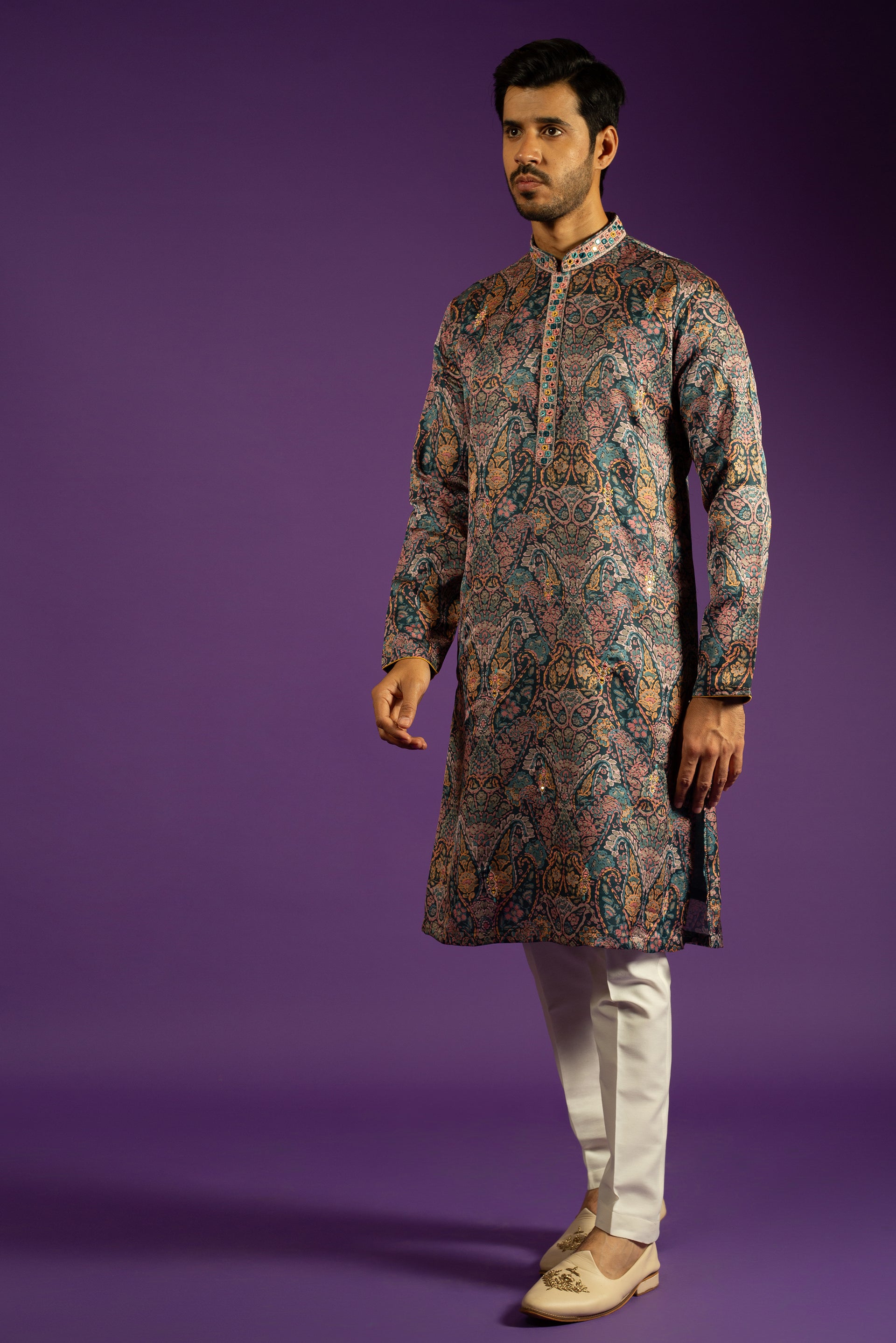 BLUE PRINTED LINEN SILK KURTA SET WITH MIRROR EMBROIDERY