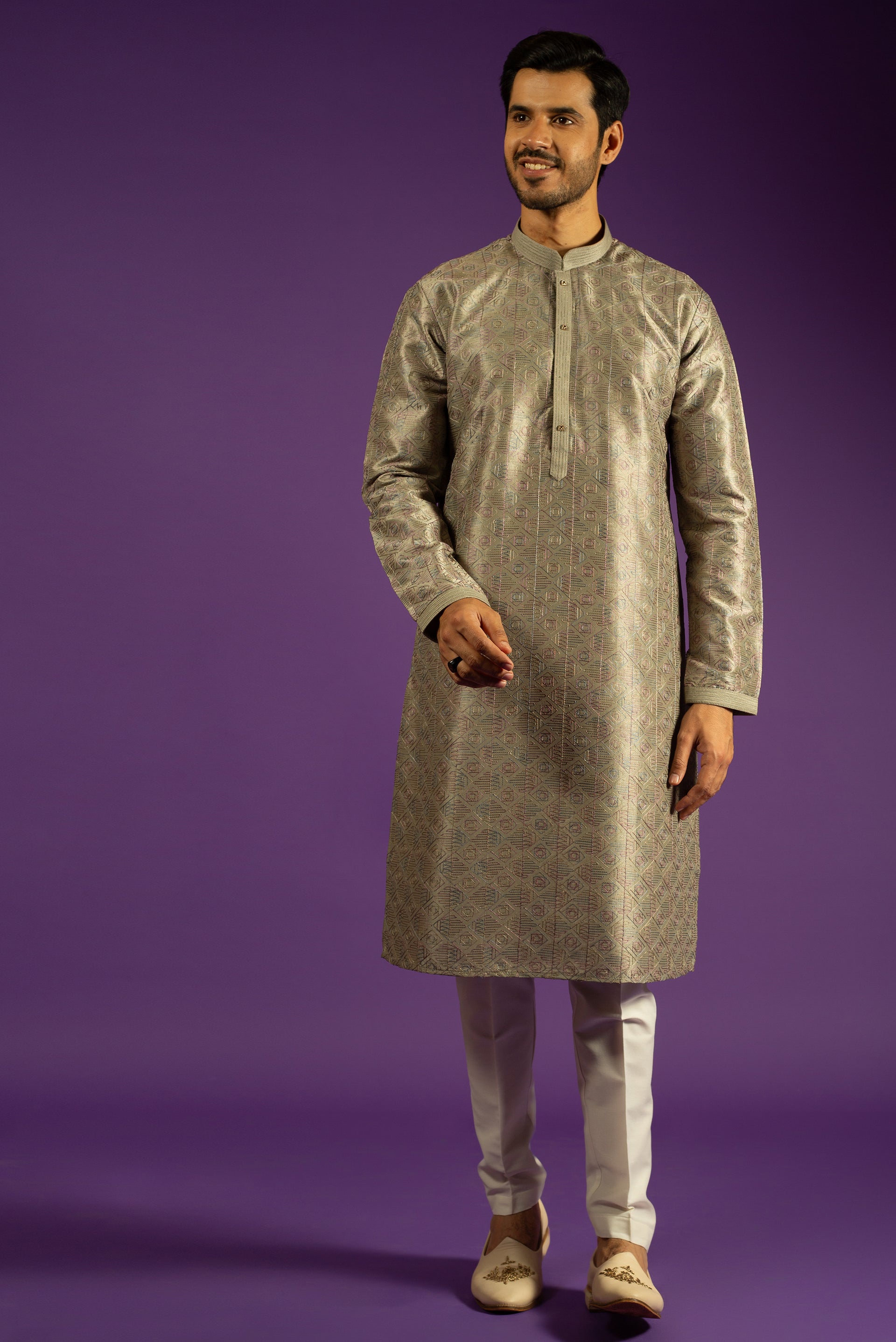 PISTA SILK KURTA SET WITH THREAD WORK
