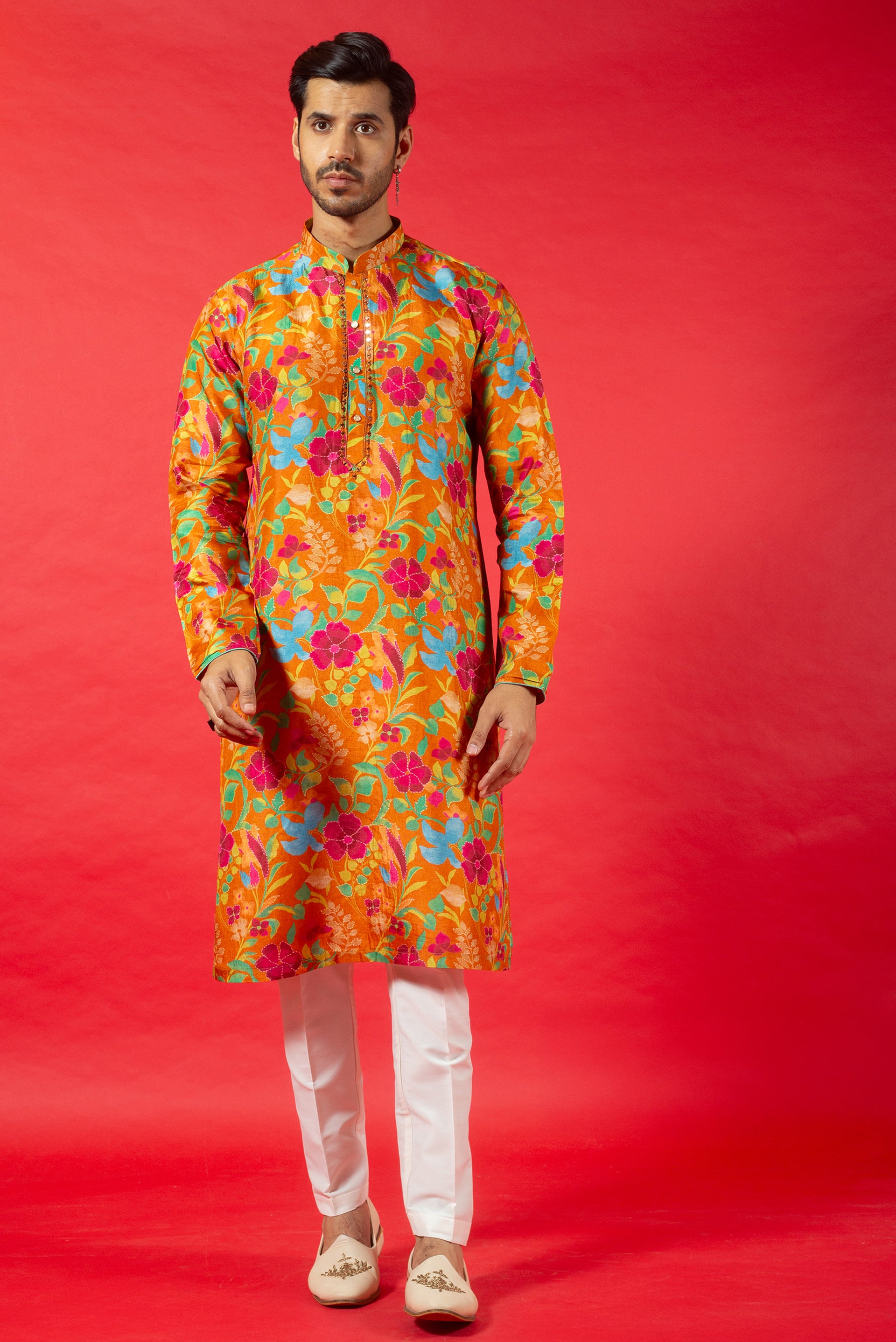 ORANGE PRINTED SILK KURTA SET WITH MIRROR EMBROIDERY