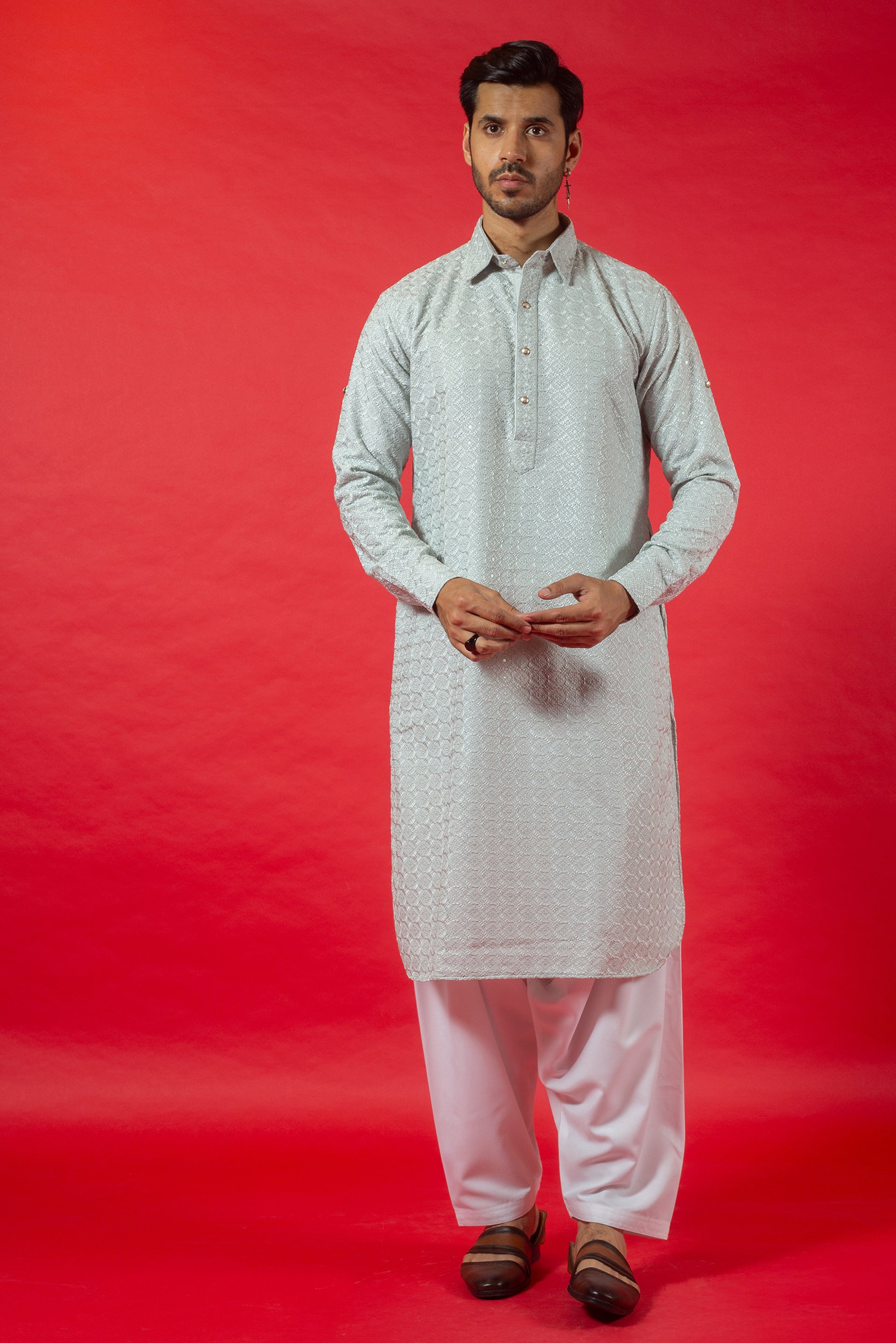 LIGHT GREY PATHANI STYLE COTTON MIX KURTA SET WITH RESHAM & SEQUINS EMBROIDERY